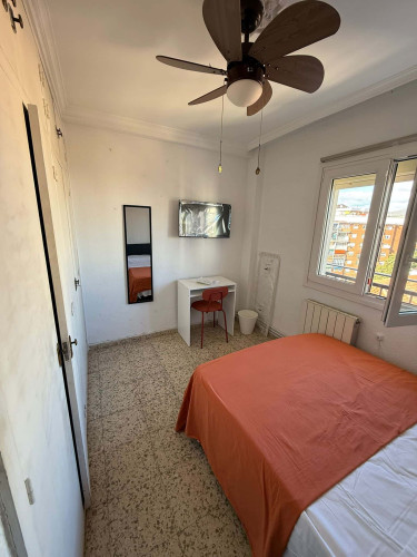 397-3 Manuel de Falla 4 - Habitación 3