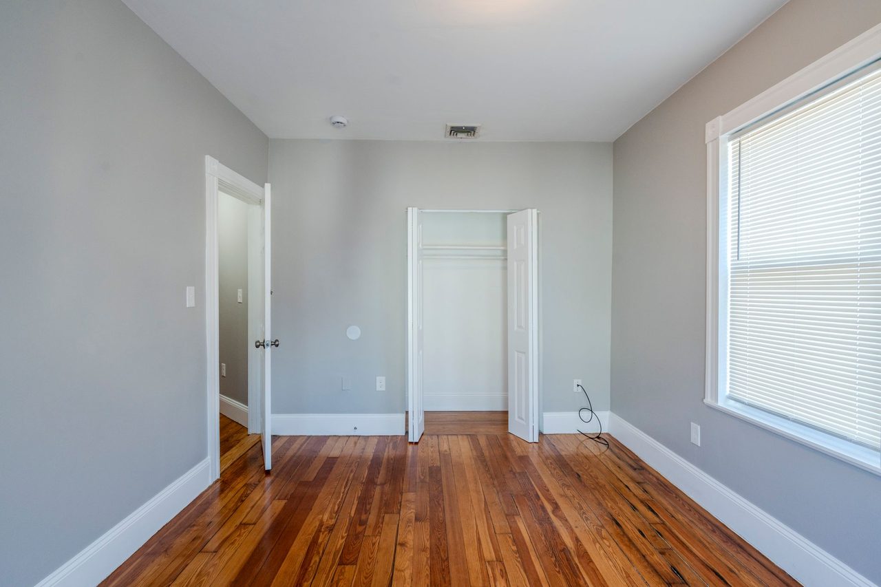  #1813: Allston - Queen Bedroom C  -  #1813: Allston  - Gallery -  9