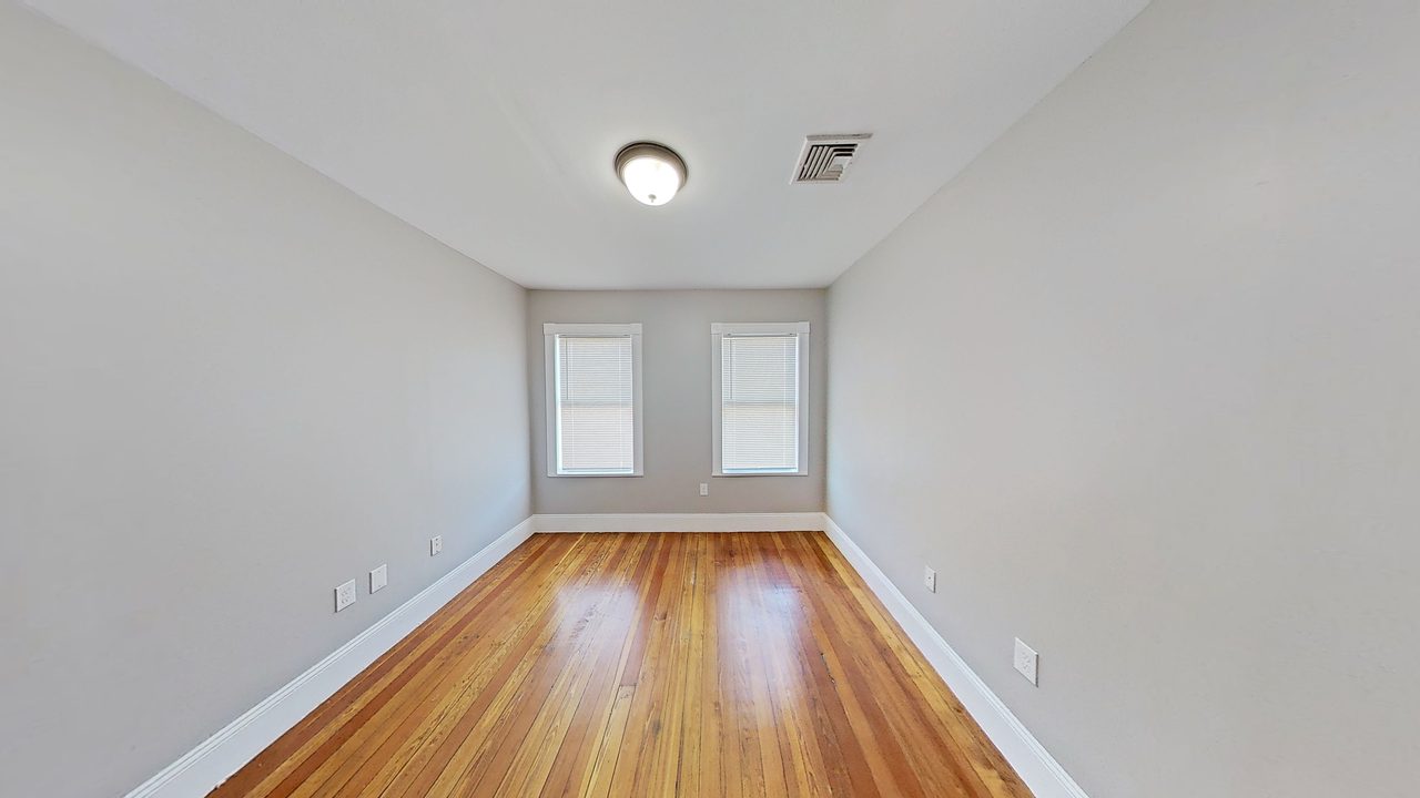  #1813: Allston - Queen Bedroom B  -  #1813: Allston  - Gallery -  2