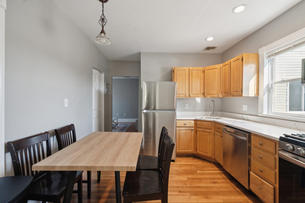  #1813: Allston - Queen Bedroom B  -  #1813: Allston  - Gallery -  13