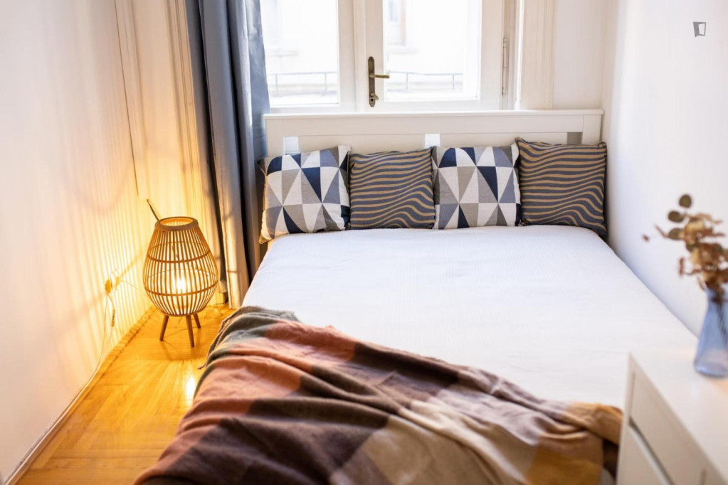 Snug double bedroom in Józsefváros