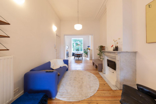 Charming 1-bedroom apartment in Laeken - Gallery - 2