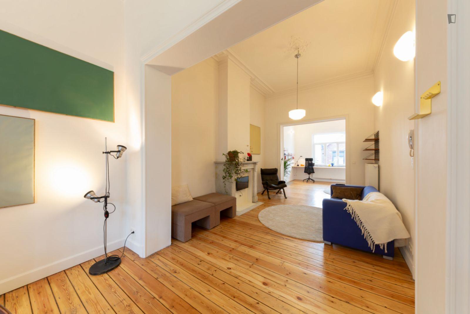 Charming 1-Bedroom Apartment In Laeken - 1