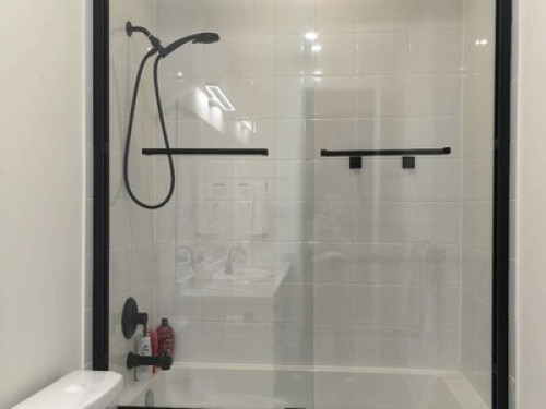 New Modern Private Room in 2nd Floo