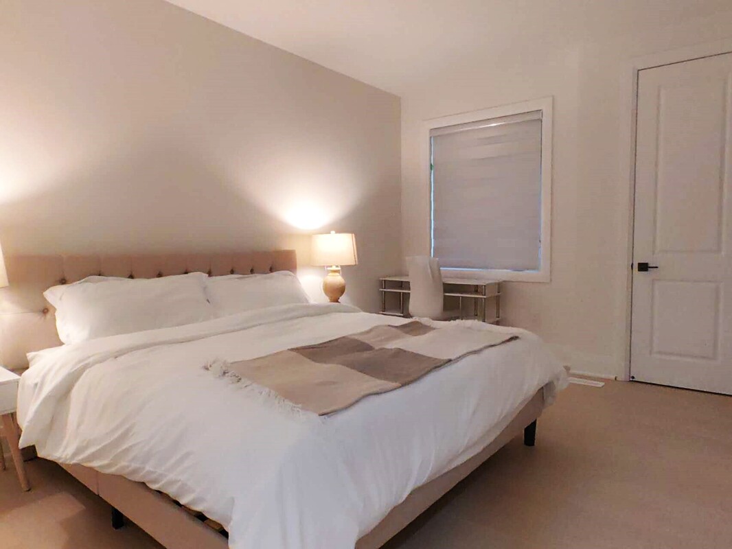  White Modern Room W King Bed , Lamp And Night Stand (Single Bed)  -  New Modern Private Room in 2nd Floo  - Gallery -  1