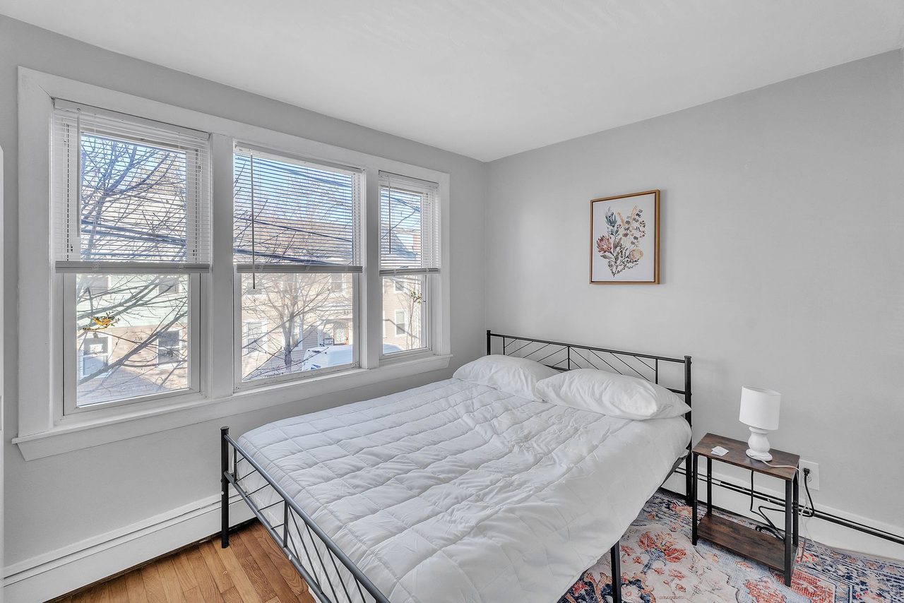 #1810: East Cambridge - Full Bedroom B - #1810: East Cambridge - Gallery - 1