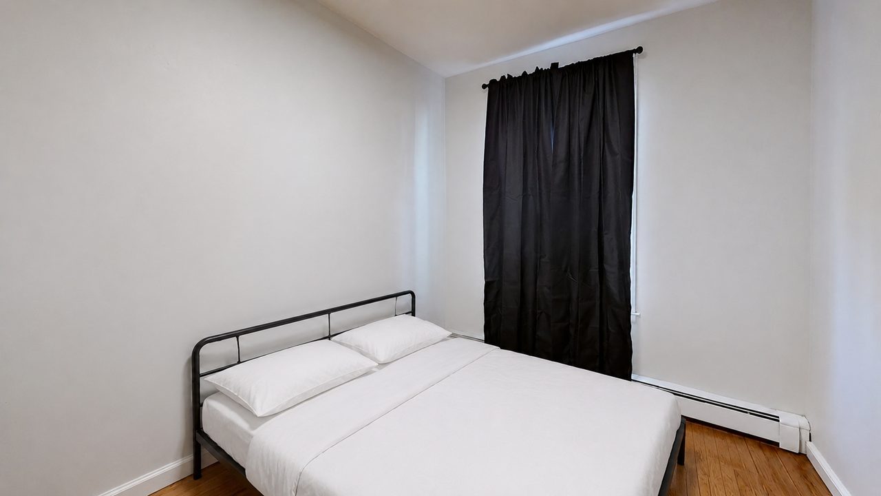 #1810: East Cambridge - Full Bedroom A - 30