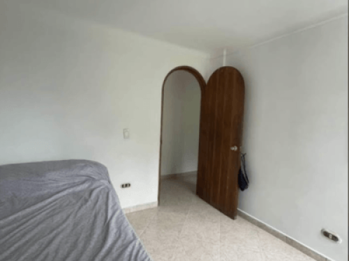 Cozy Room for Female Student or Vis
