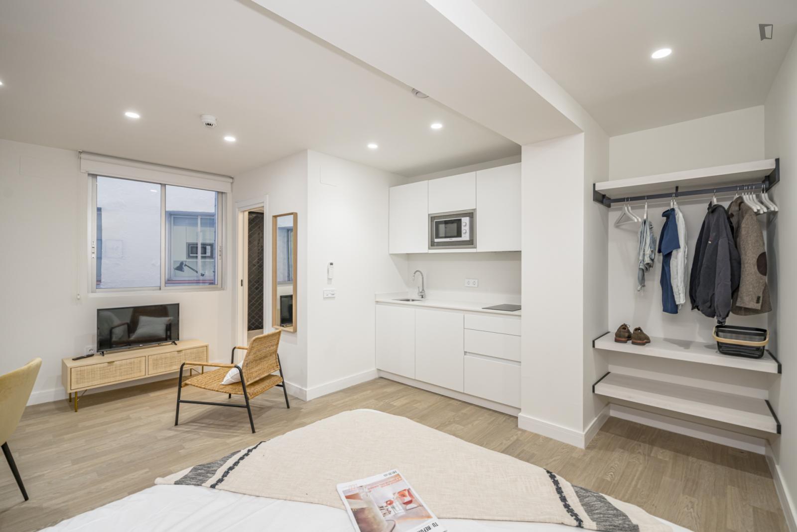 Bedroom For Rent In San Juan 5, Málaga - Bedroom for rent in San Juan 5, Málaga - Gallery - 1