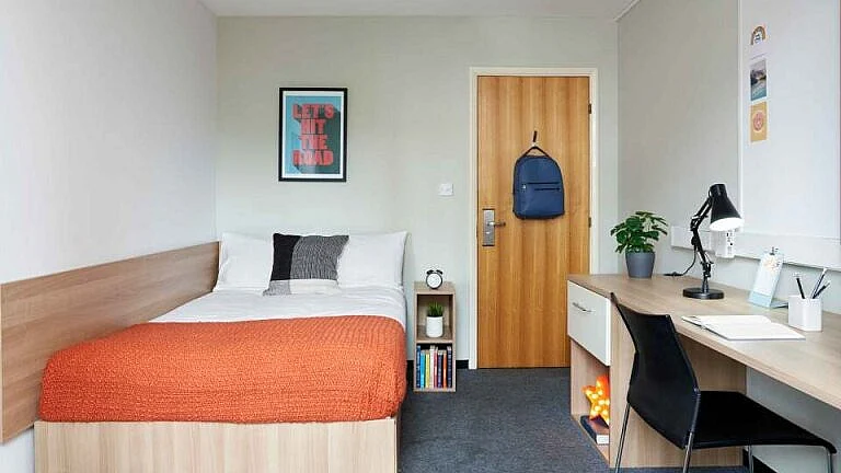  Bronze Non-Ensuite - Single Occupancy  -  Transom House  - Gallery -  1
