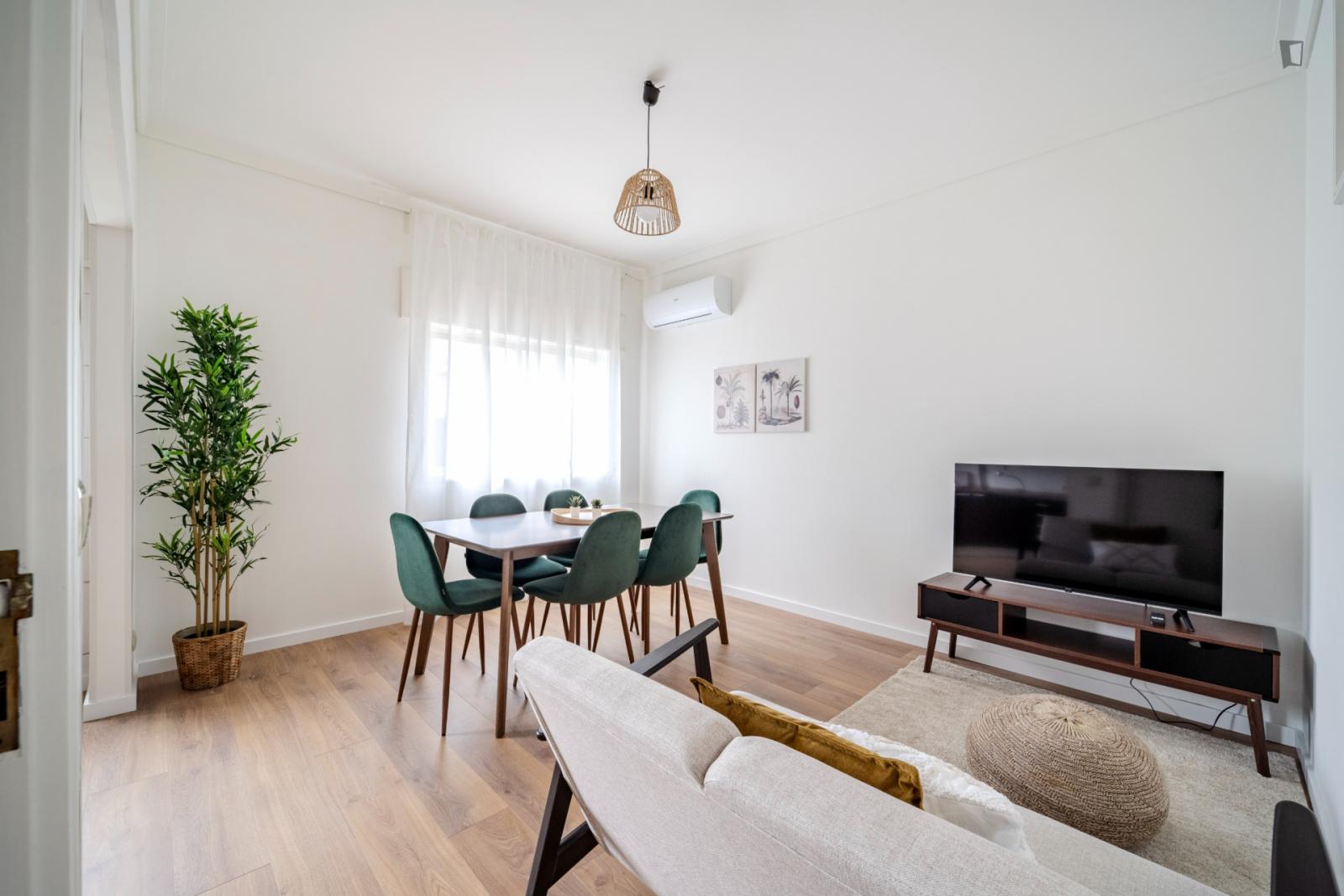  Very Inviting 3-Bedroom Apartment In The Centre Of Braga  -  Very inviting 3-bedroom apartment in the centre of Braga  - Gallery -  1
