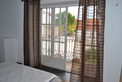Comfortable single bedroom in the centre of Castelo Branco