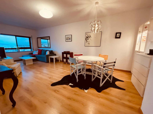 Charming high floor apartment in Setubal