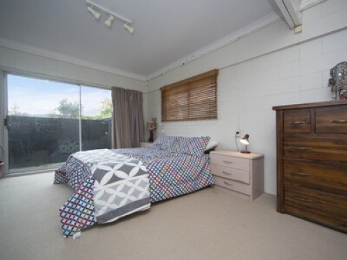 Quiet home loves cooking