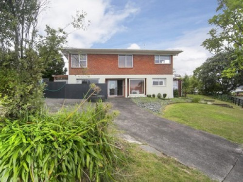 Quiet home loves cooking