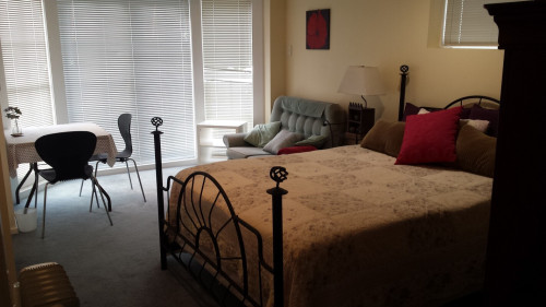 Single Bed by the Pool & Beach - Gallery - 6