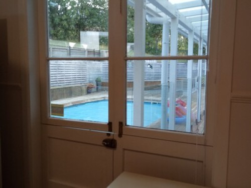 Single Bed by the Pool & Beach - Gallery - 23