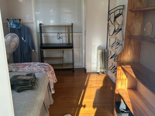 Single Bed by the Pool & Beach - Gallery - 17