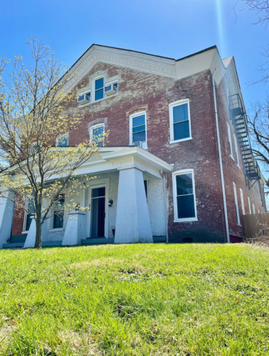 Serene Home With Relaxing Neighborhood Nearby Cane Run Missionary Baptist Church