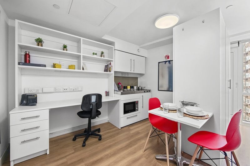  Silver Classic Plus  -  Portchester House  - Gallery -  2