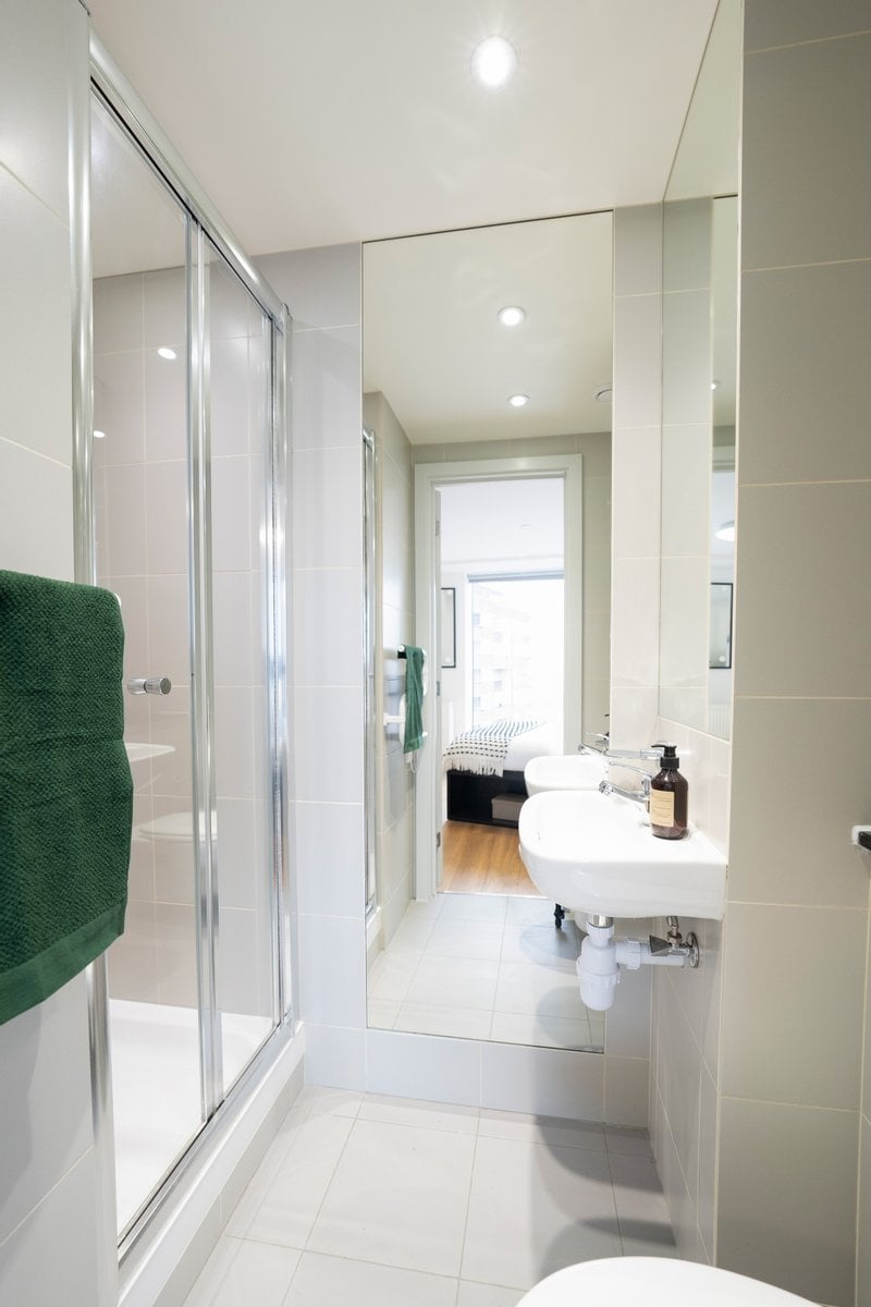  Bronze Classic Plus  -  Portchester House  - Gallery -  4