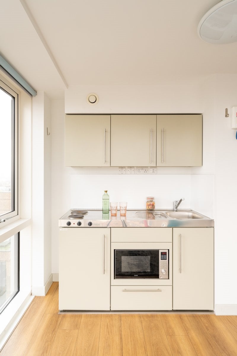  Silver Supreme  -  Portchester House  - Gallery -  4