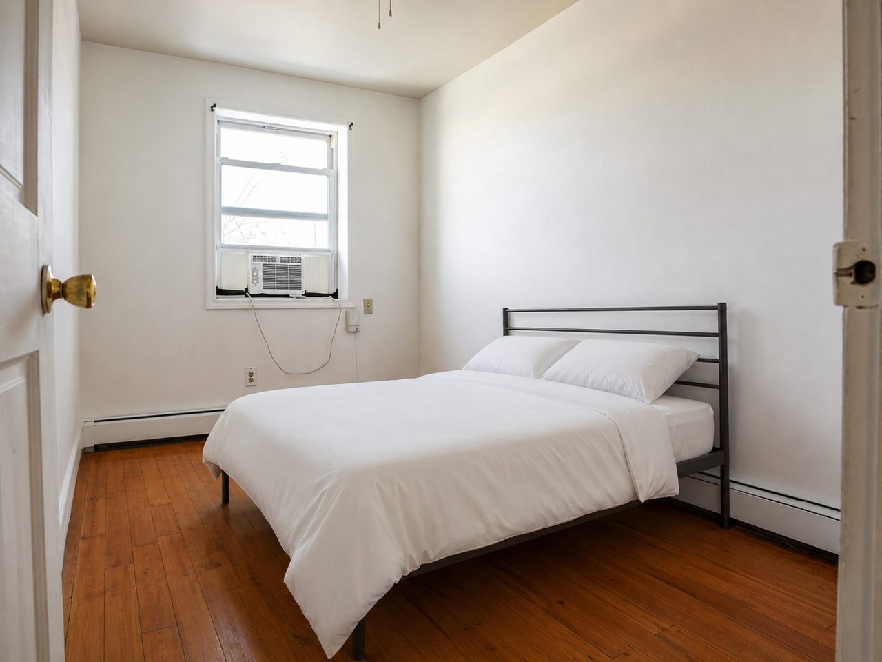 #1822: Fort Greene - Queen Bedroom B W/ Private Bathroom - 2