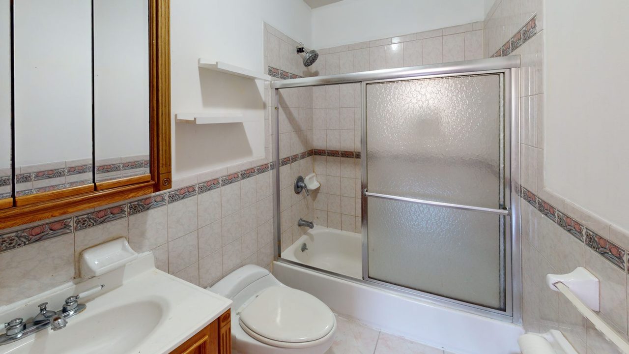 #1822: Fort Greene - Queen Bedroom B W/ Private Bathroom - #1822: Fort Greene - Gallery - 9