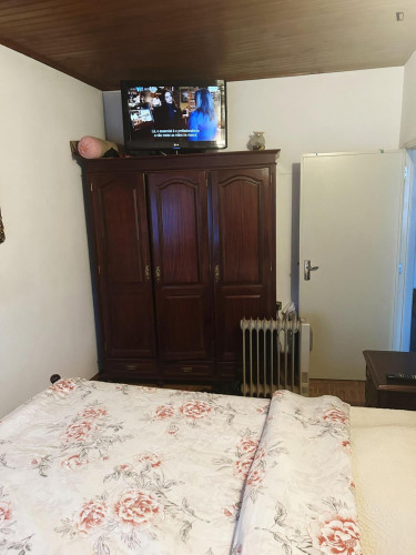 Nice bedroom in Barreira, Leiria
