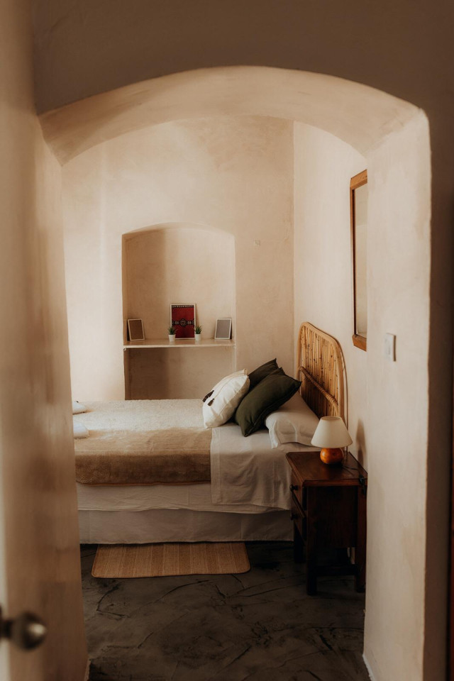 Private Premium Double - Vibrant Coastal Coliving in Historic Tarifa Old Town with Rooftop Terrace and Community Events - Gallery - 11