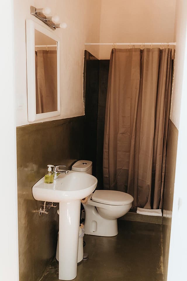 Private Premium Double - Vibrant Coastal Coliving in Historic Tarifa Old Town with Rooftop Terrace and Community Events - Gallery - 6