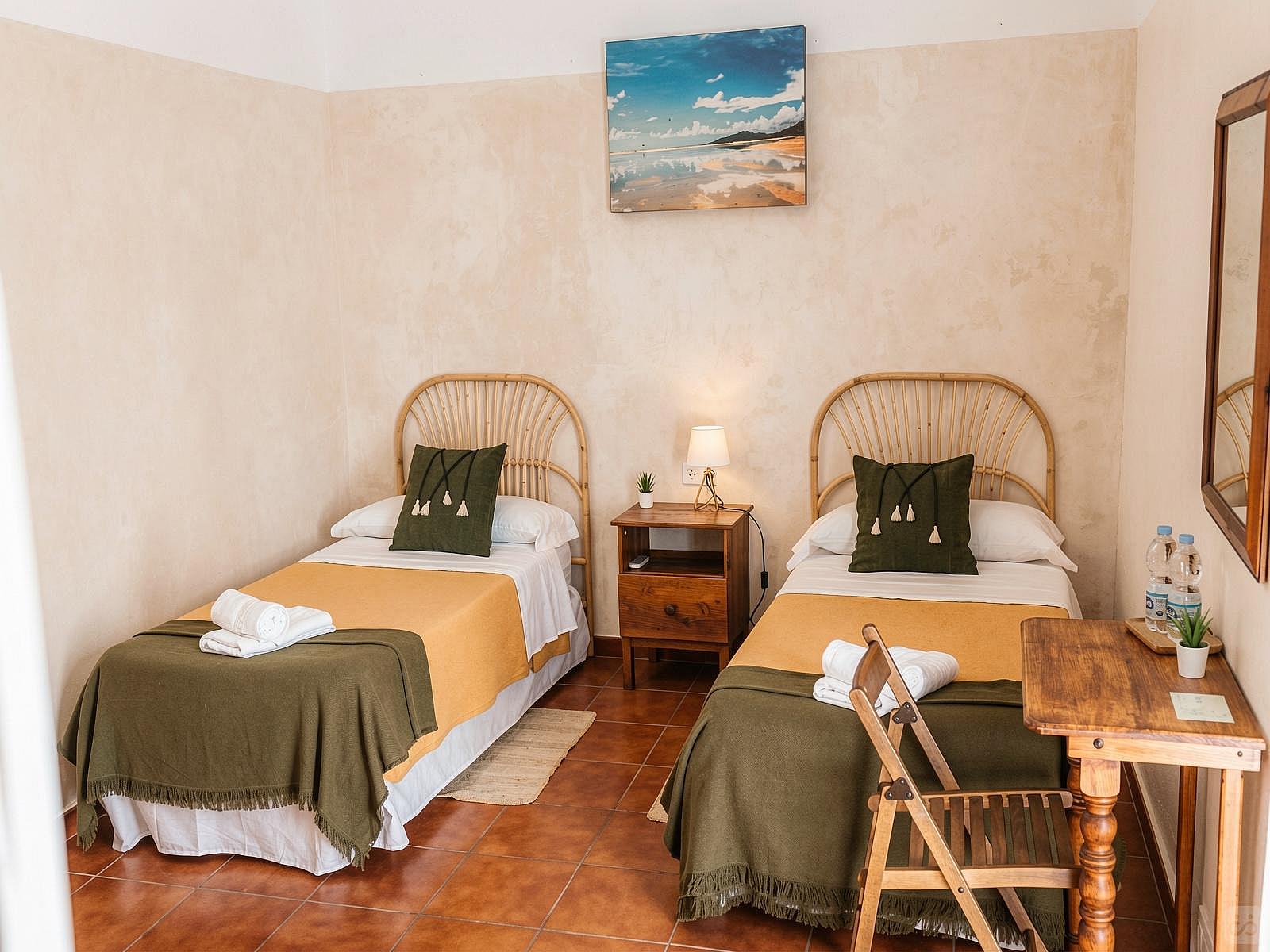 Private Premium Double - Vibrant Coastal Coliving in Historic Tarifa Old Town with Rooftop Terrace and Community Events - Gallery - 31