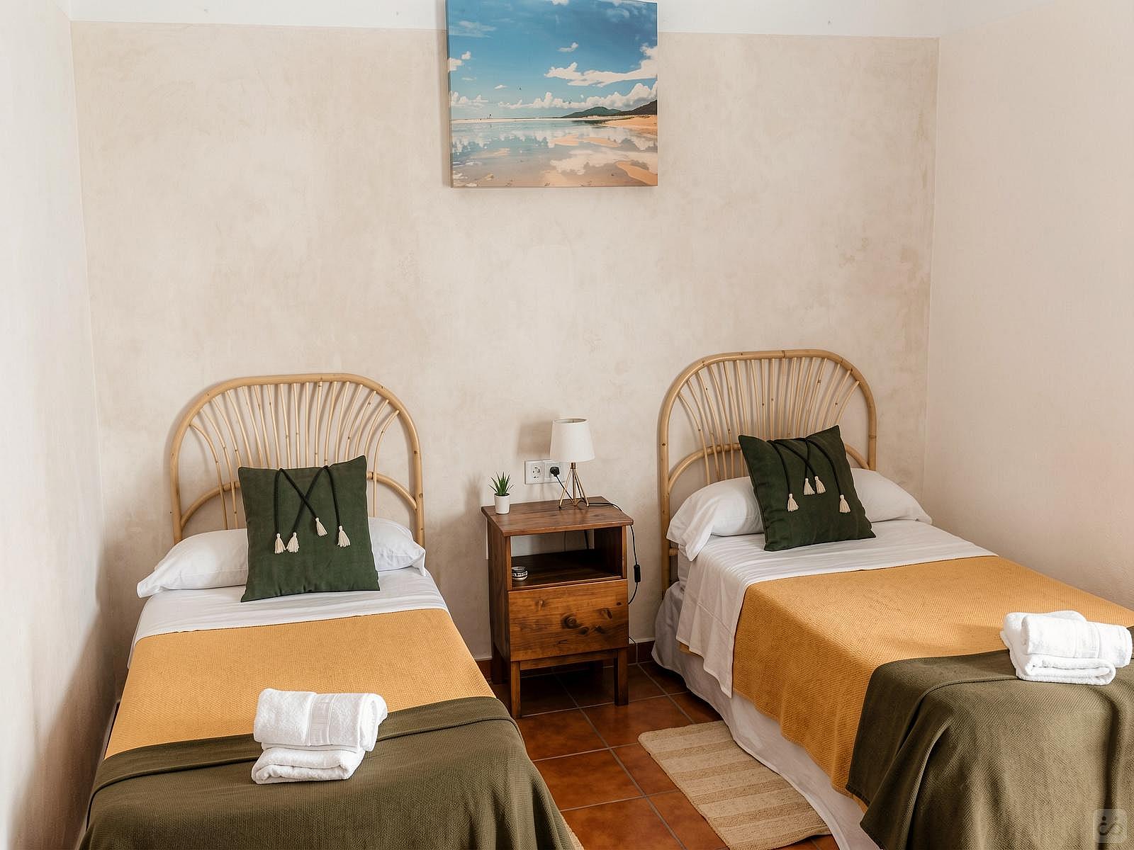 Private Premium Double - Vibrant Coastal Coliving in Historic Tarifa Old Town with Rooftop Terrace and Community Events - Gallery - 32