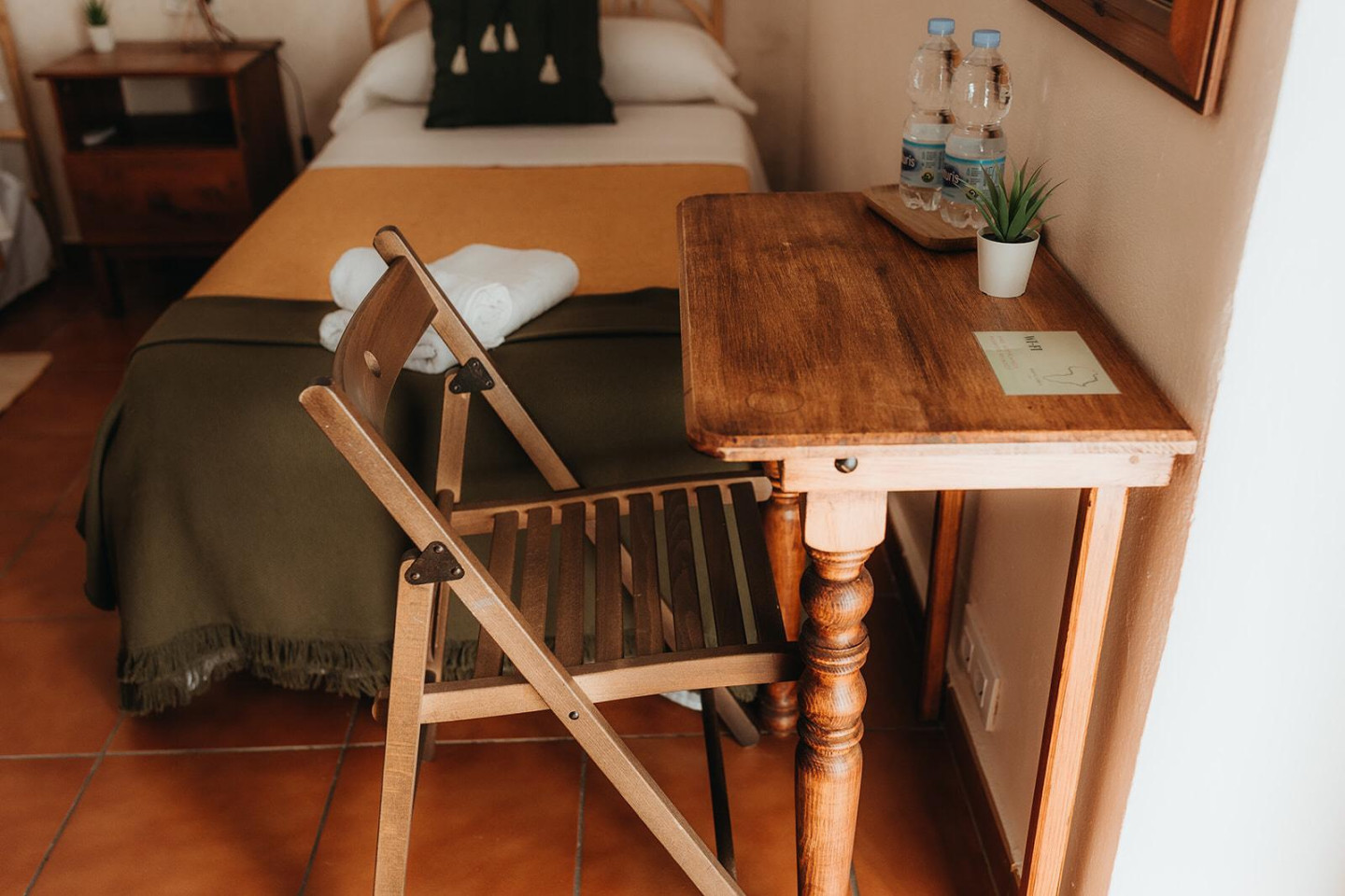 Private Premium Double - Vibrant Coastal Coliving in Historic Tarifa Old Town with Rooftop Terrace and Community Events - Gallery - 1