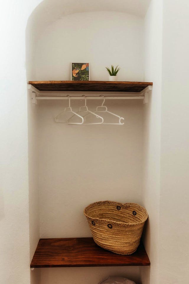 Private Double Shared Bathroom - Vibrant Coastal Coliving in Historic Tarifa Old Town with Rooftop Terrace and Community Events - Gallery - 5