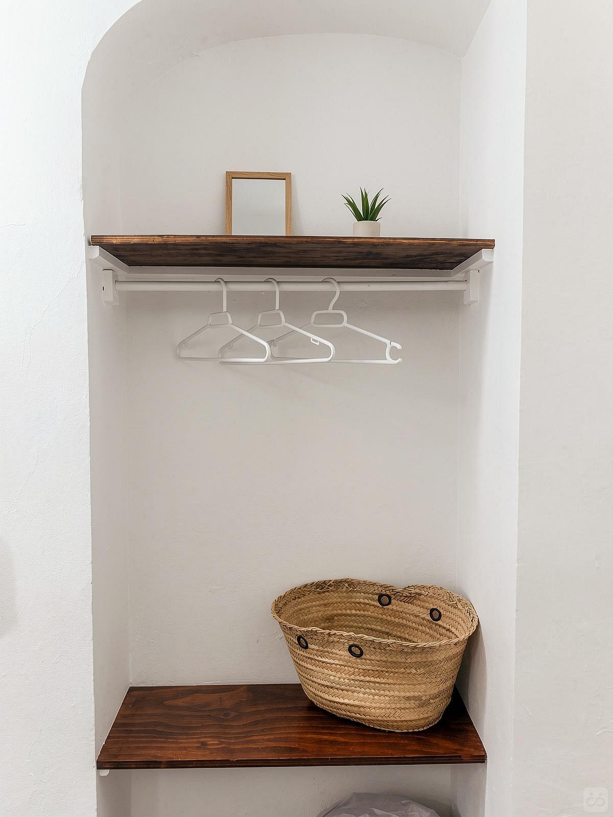 Private Double Shared Bathroom - Vibrant Coastal Coliving in Historic Tarifa Old Town with Rooftop Terrace and Community Events - Gallery - 9