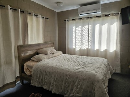 Homestay at Bentley Park 