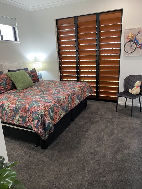  King Room (Full Room)  -  Jo Jo’s Private room & Ensuite  - Gallery -  1