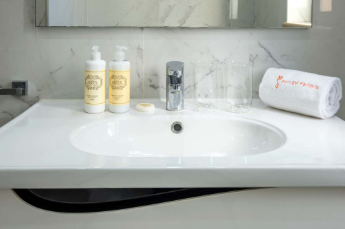 Villa Rosa Estoril Retreat - Gallery - 14