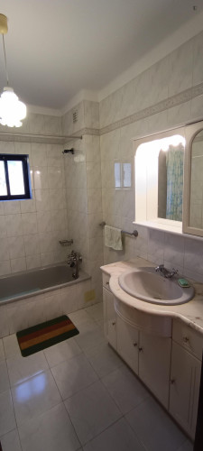 Exciting Double Bedroom with a balcony close to University of Coimbra - Gallery - 6