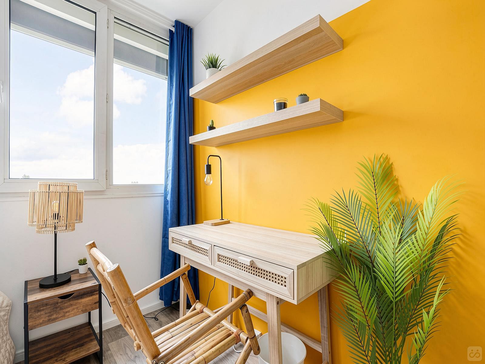 Simple 10 M² Room - 6