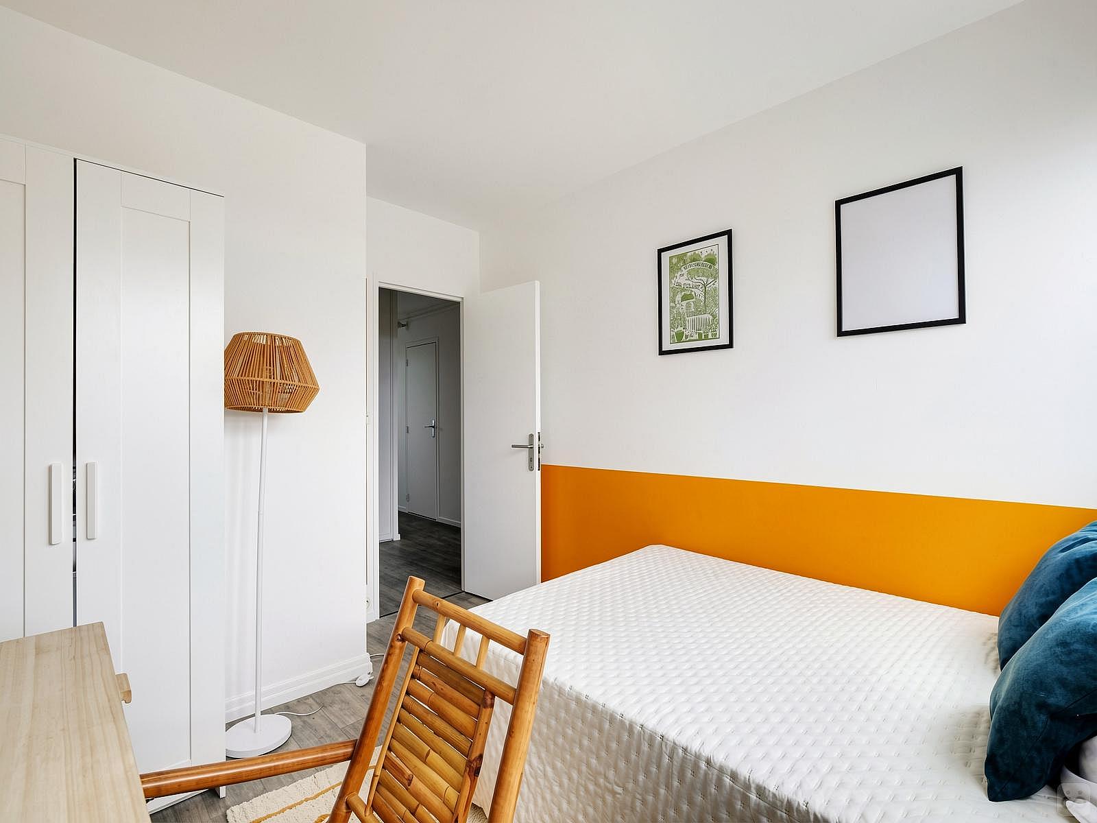 Simple 10 M² Room - 7