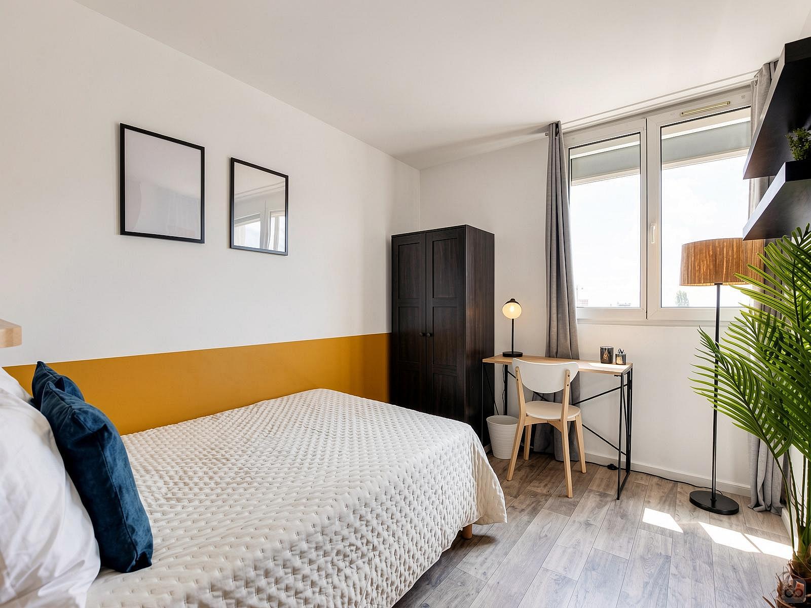 10 M² Contemporary Room - 17