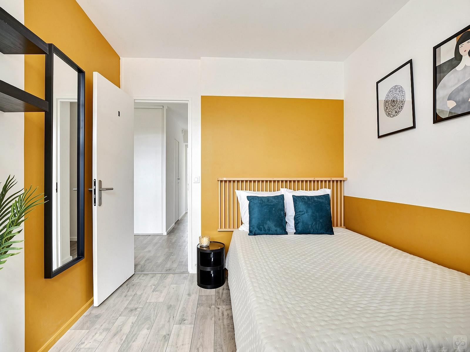 10 M² Contemporary Room - 14