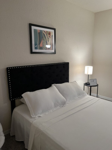 Private guest room & Private BathR