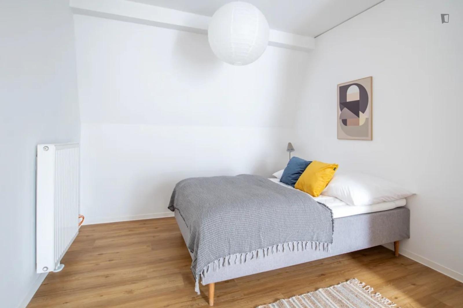 Inviting Double Bedroom In Schlump - Inviting double bedroom in Schlump - Gallery - 1