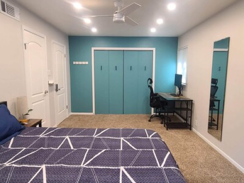 Serene Large Room w/ private bath - Gallery - 7