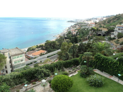 Holiday in Messina 