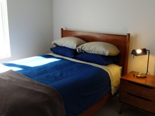 Private Bedroom Close to Downtown  - Gallery -  5