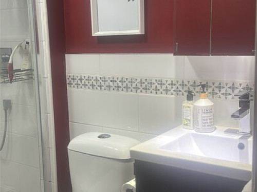 2 Clean Bright rooms,  MAIN FLR 